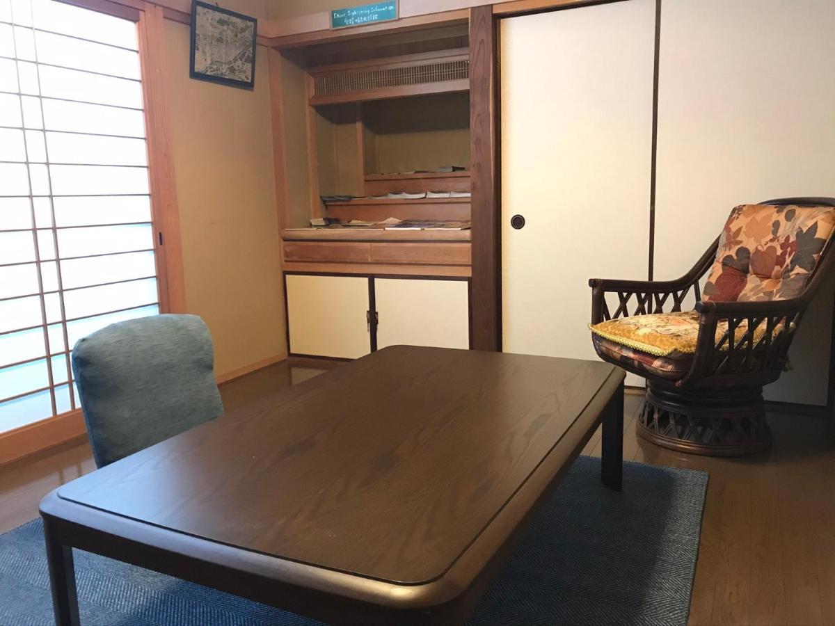 Ropeway St. Guesthouse Matsuyama  Zewnętrze zdjęcie