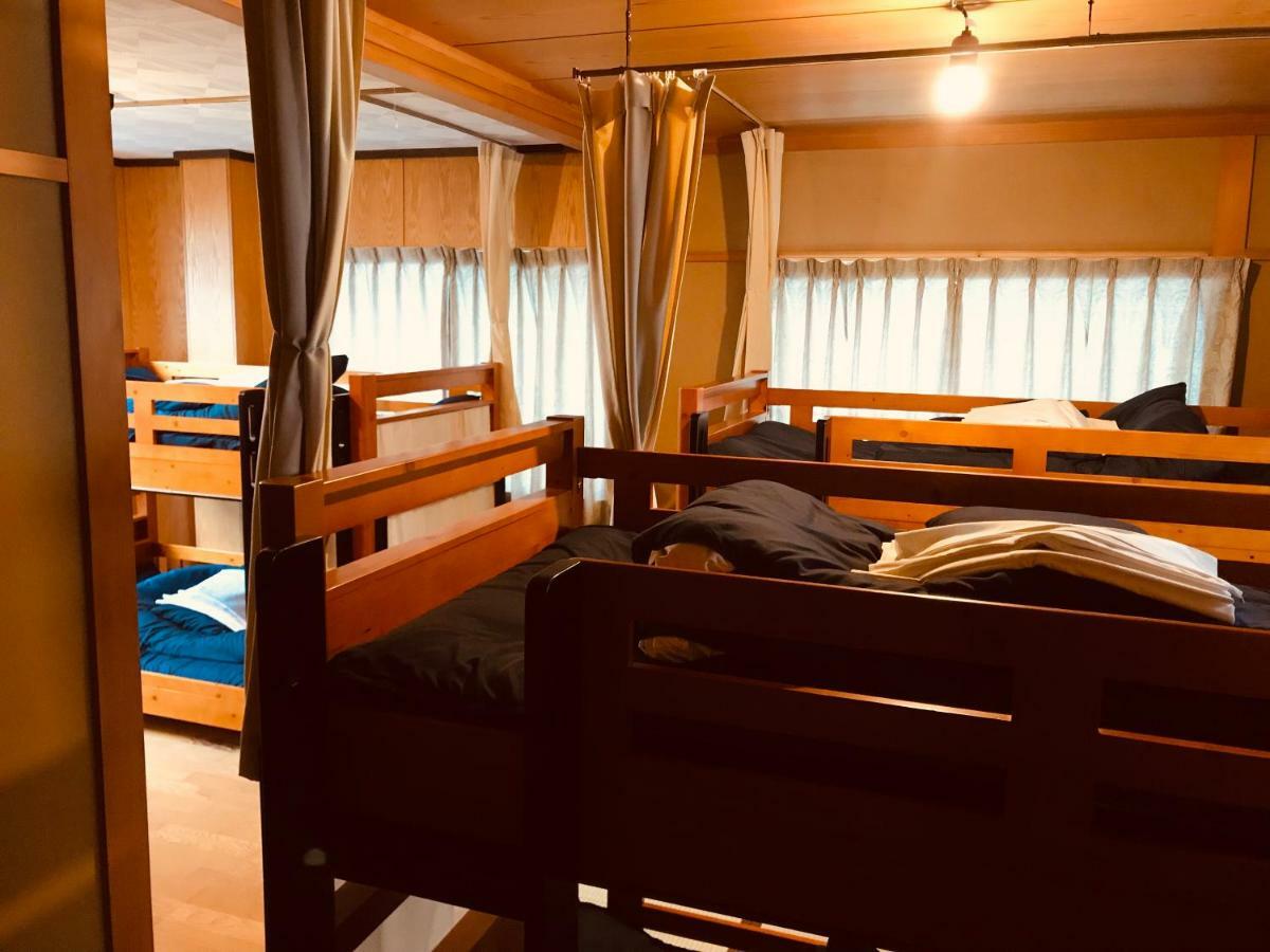 Ropeway St. Guesthouse Matsuyama  Zewnętrze zdjęcie