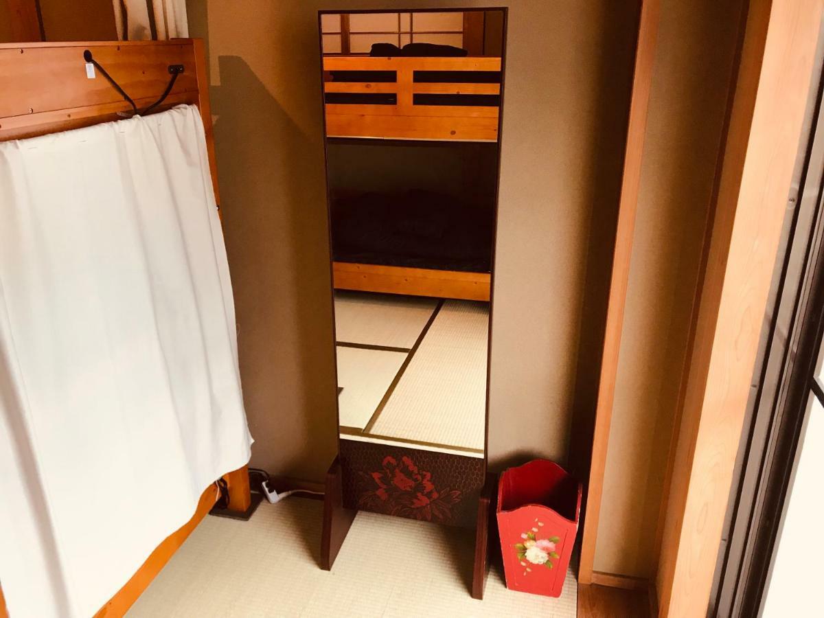 Ropeway St. Guesthouse Matsuyama  Zewnętrze zdjęcie